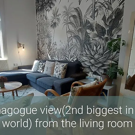 Classic Elegance With Synagogue View By Astoria *