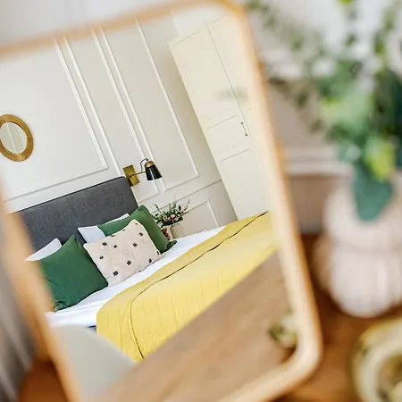 Apartamento Classic Elegance With Synagogue View By Astoria