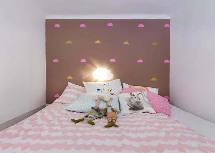 Classic Elegance With 2br, 2bthr By View By Astoria * ブダペスト