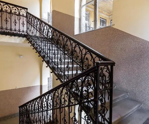 Classic Elegance With 2br, 2bthr By View By Astoria