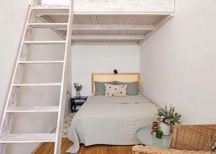 アパート Classic Elegance With 2br, 2bthr By View By Astoria ブダペスト