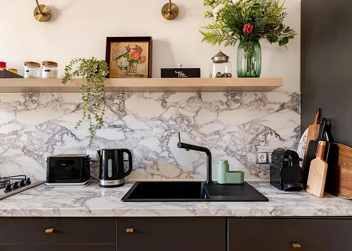 アパート Classic Elegance With 2br, 2bthr By View By Astoria ブダペスト