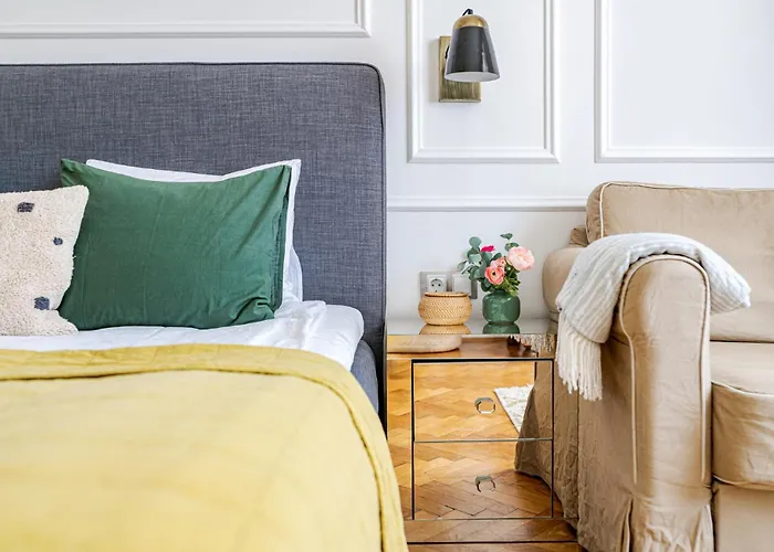 Classic Elegance With 2br, 2bthr By View By Astoria ブダペスト