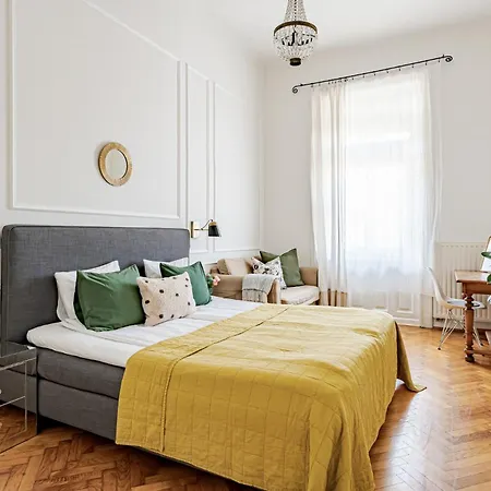 Apartamento Classic Elegance With 2br, 2bthr By View By Astoria Budapeste